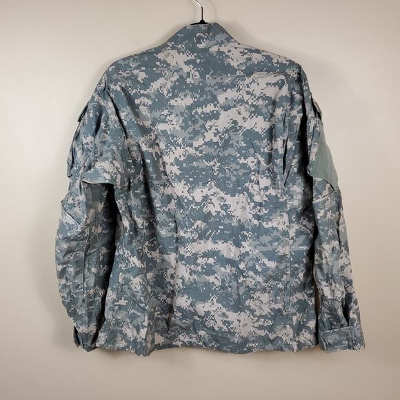 Army Combat Flame Resistant Uniform Coat in Digital Camo Size M Short - Picture 8 of 12